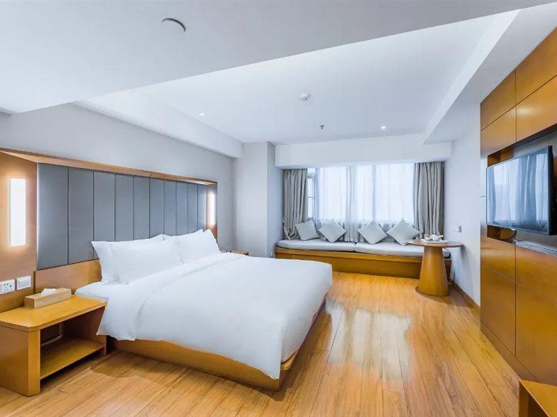 Ji Hotel Shanghai Yan An Road Branch Екстериор снимка
