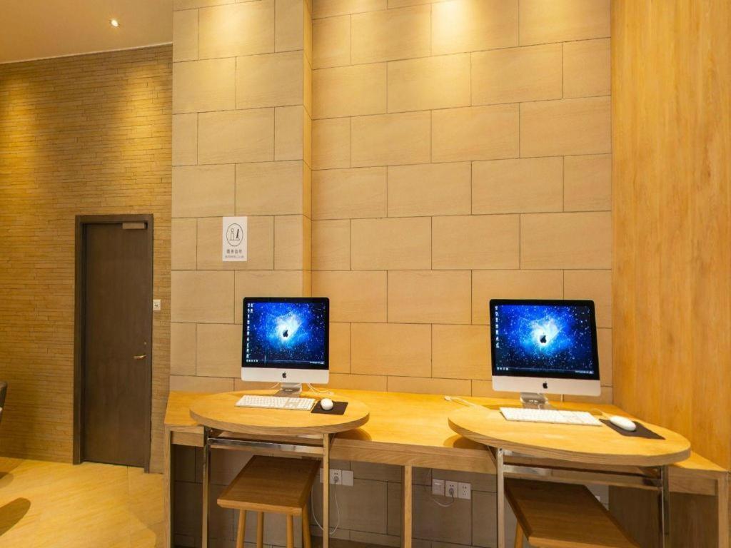 Ji Hotel Shanghai Yan An Road Branch Екстериор снимка