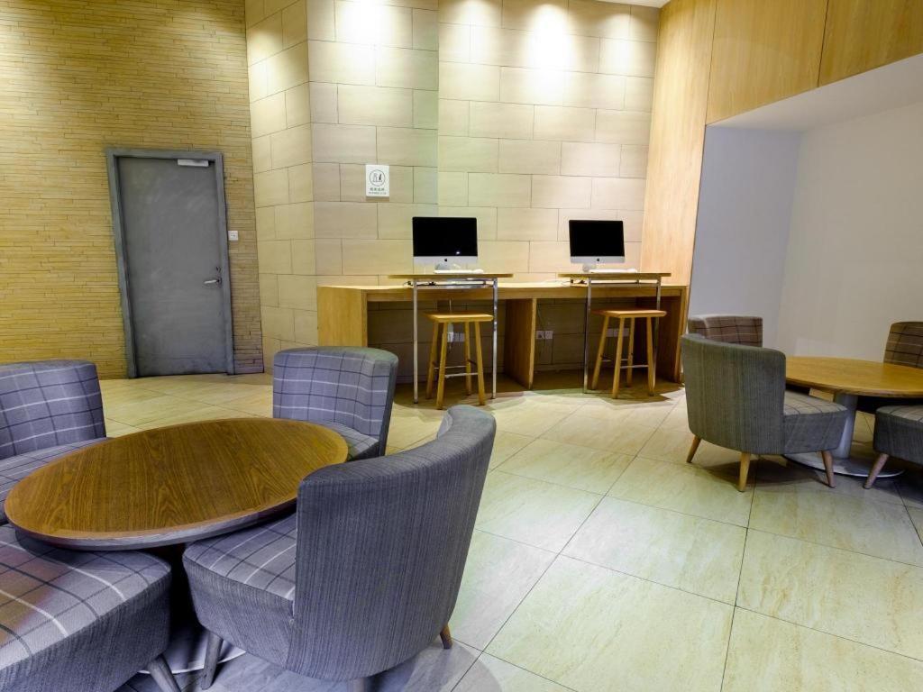 Ji Hotel Shanghai Yan An Road Branch Екстериор снимка