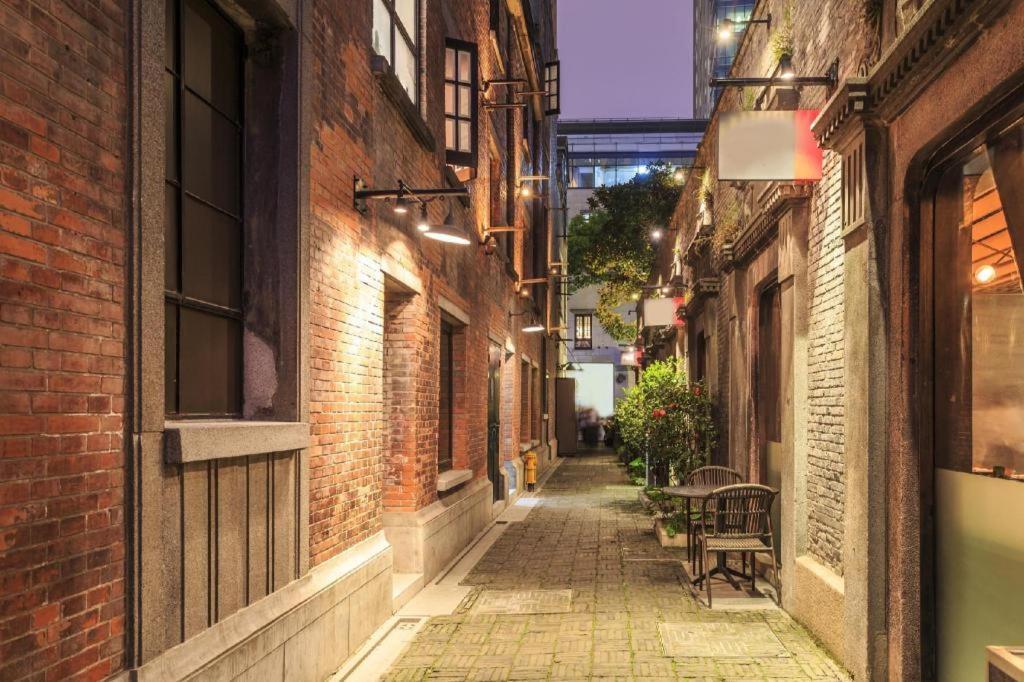 Ji Hotel Shanghai Yan An Road Branch Екстериор снимка