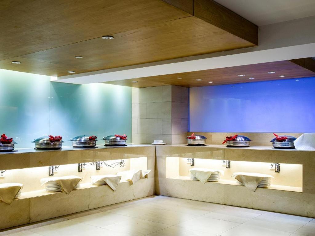 Ji Hotel Shanghai Yan An Road Branch Екстериор снимка