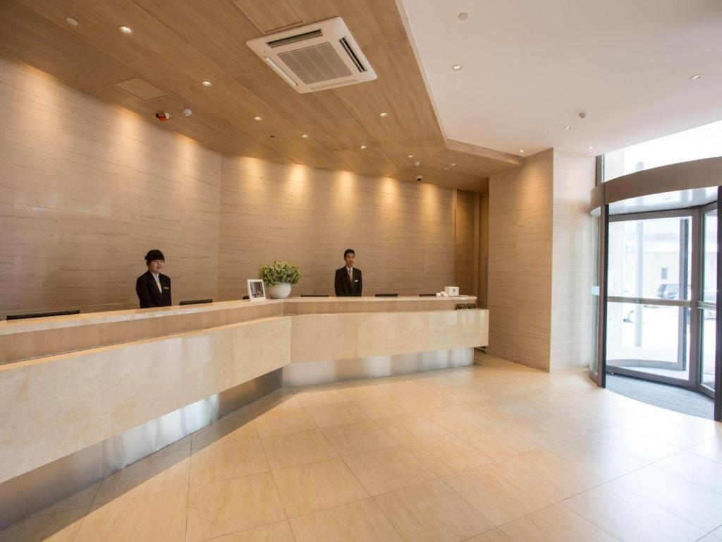 Ji Hotel Shanghai Yan An Road Branch Екстериор снимка